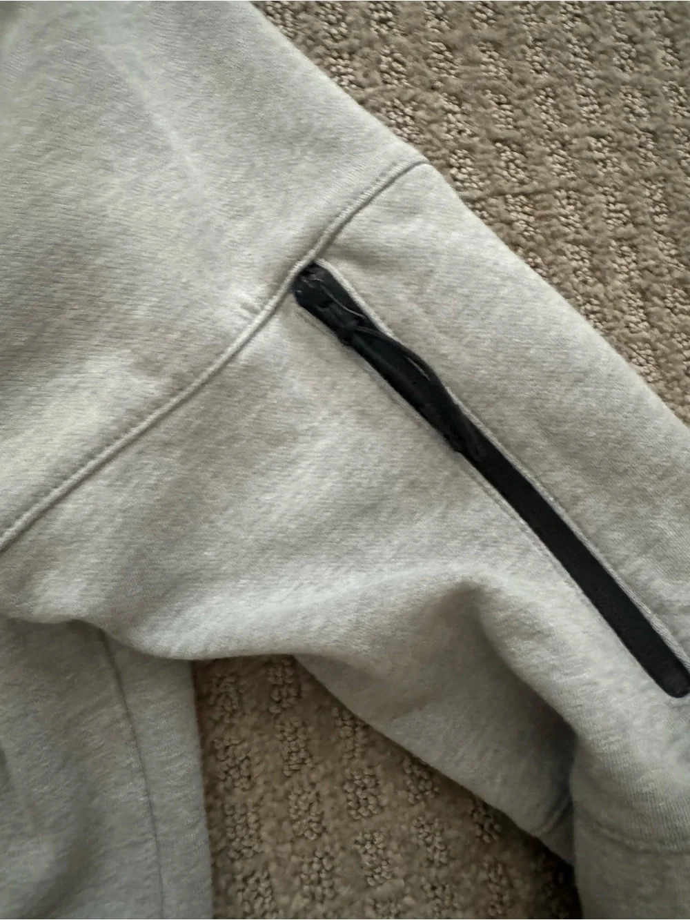Nike adult small zip up